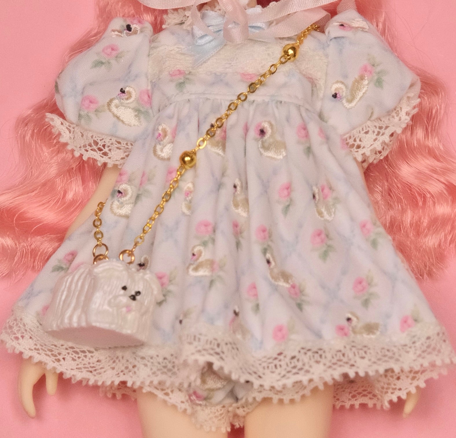July 19, 12:00 JST OPEN 🦢Creamy Sunshine🦢Cream Puppy Chain Bag Pre-Order Scheduled to ship by the end of November 2026.